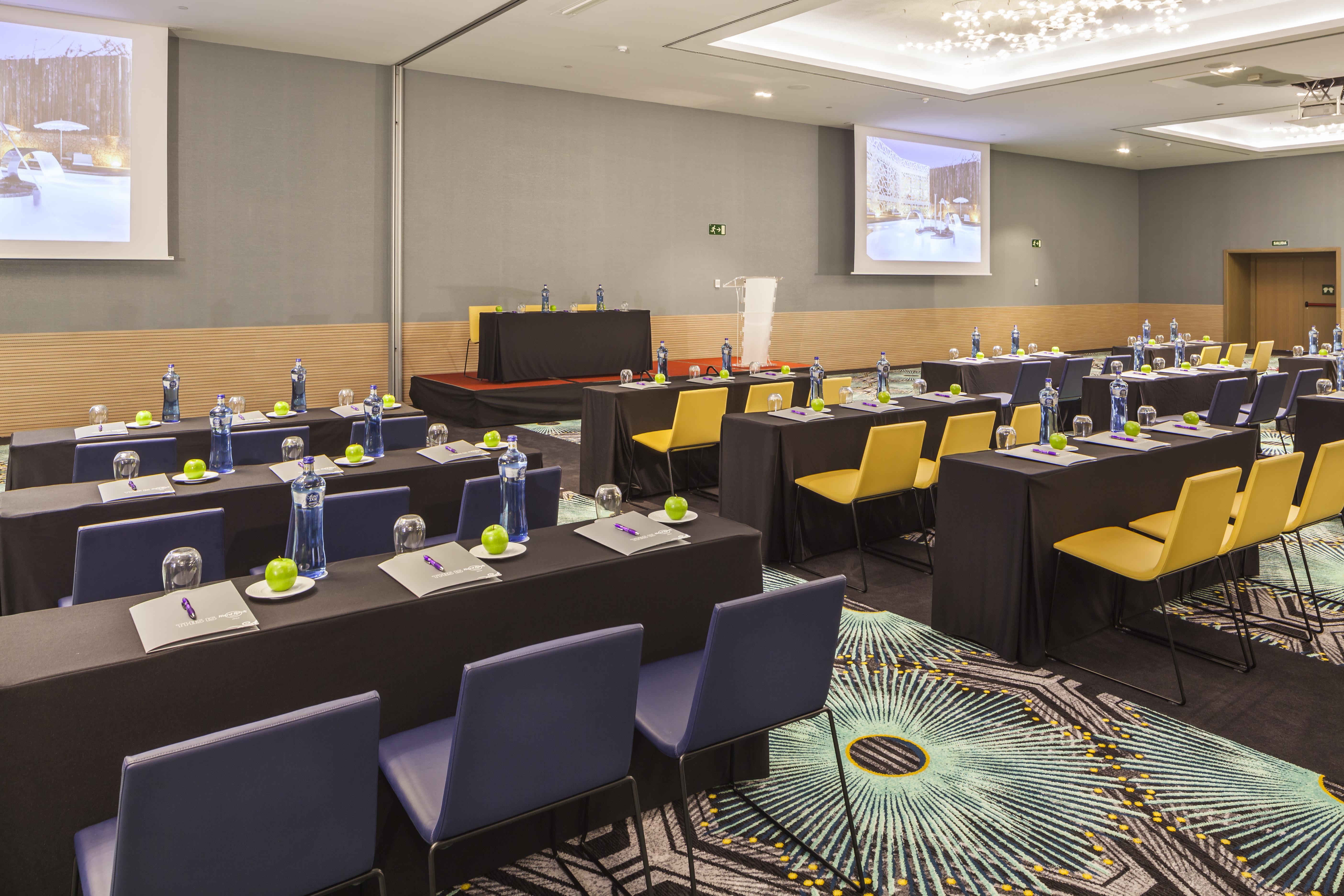 Hard Rock Hotel Ibiza Playa d'en Bossa Exterior foto Meeting room