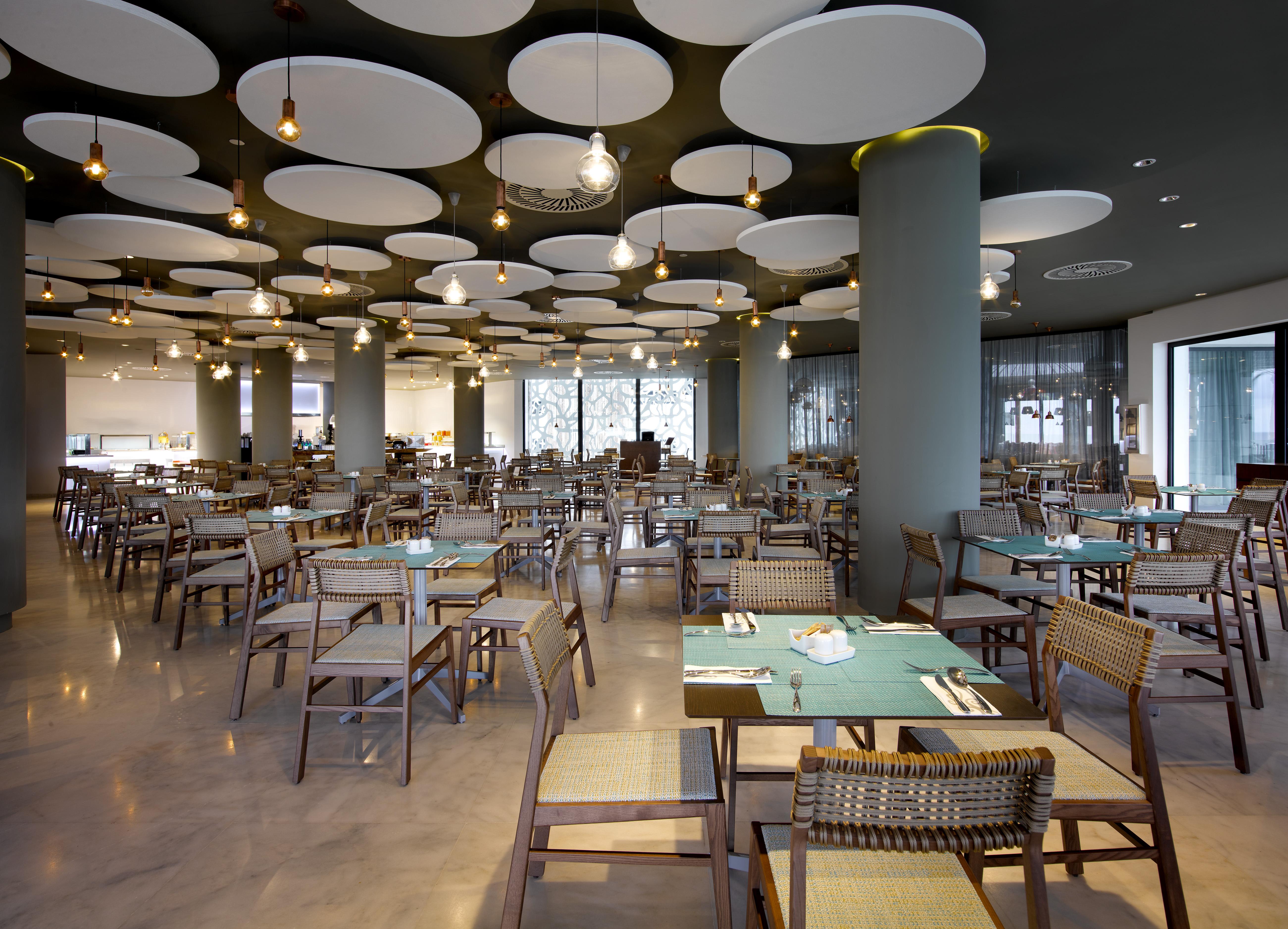 Hard Rock Hotel Ibiza Playa d'en Bossa Exterior foto The restaurant