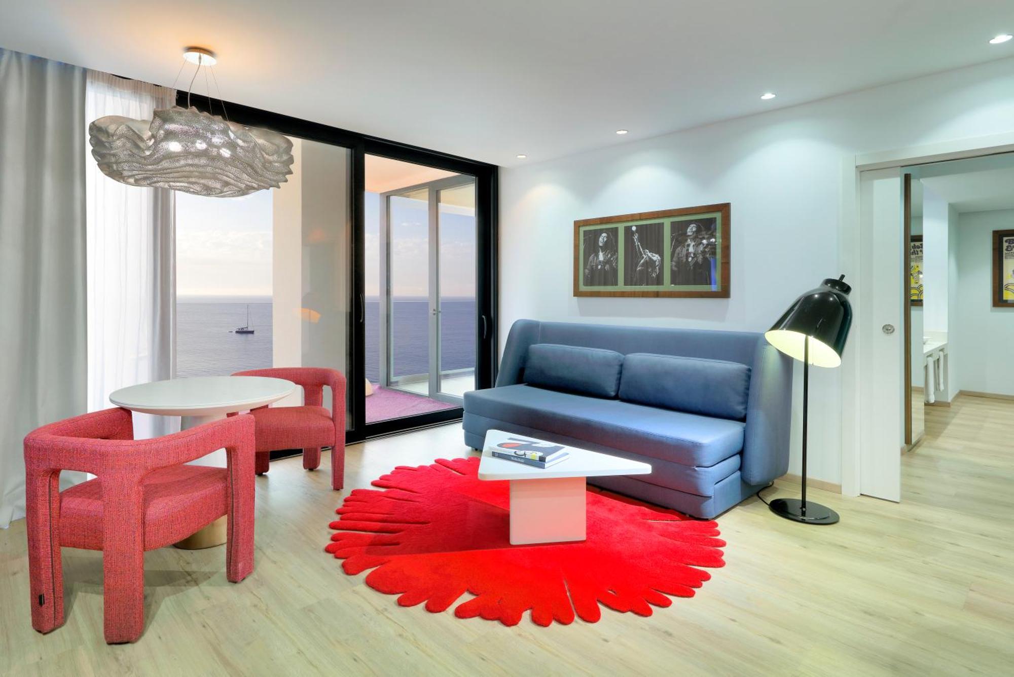 Hard Rock Hotel Ibiza Playa d'en Bossa Exterior foto A living room