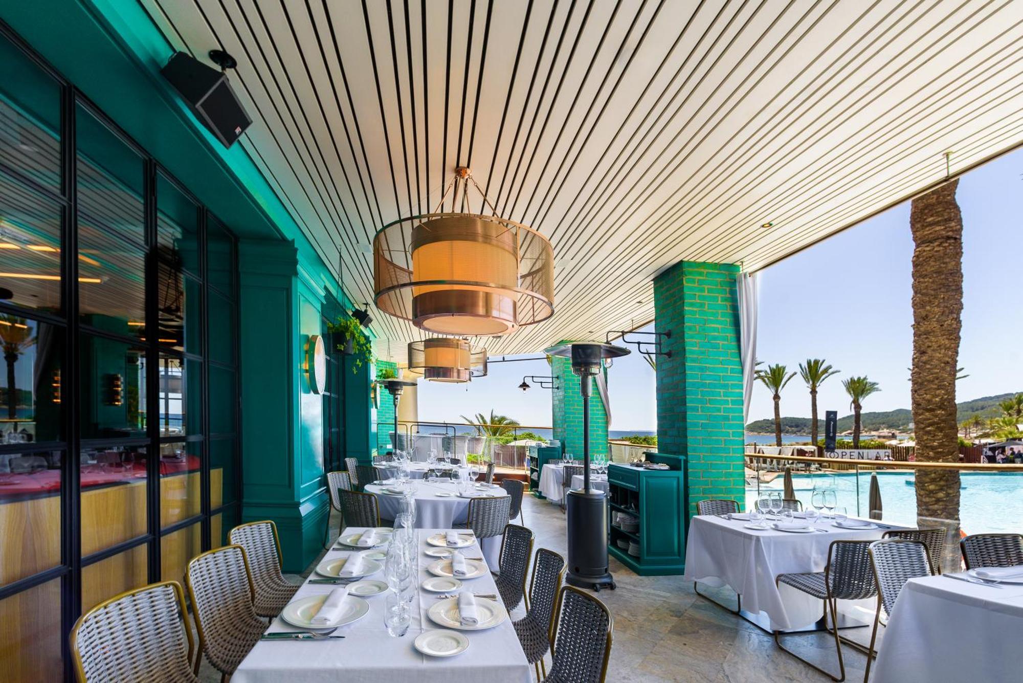 Hard Rock Hotel Ibiza Playa d'en Bossa Exterior foto The Terrace